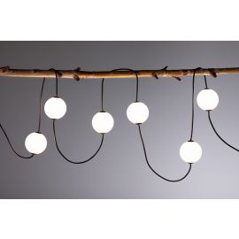 Łańcuch świetlny NAIMA Plug & Shine 5,88m kulefi10cm 6x1W 3000K IP67 6x100lm 24V biały / czarny / tworzywo sztuczne